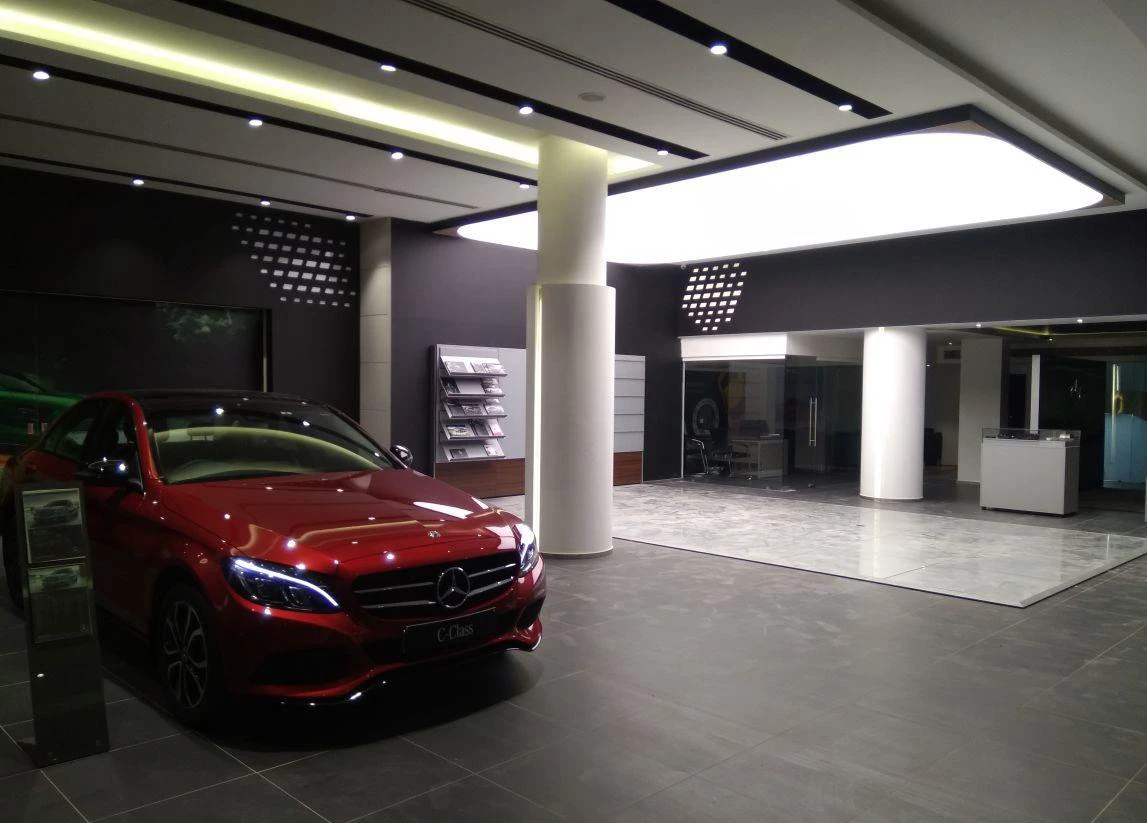 Car and Retail Showroom5