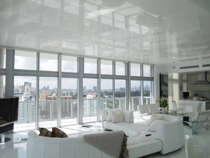 Lacquer Stretch Ceilings (High-Gloss White & Black)